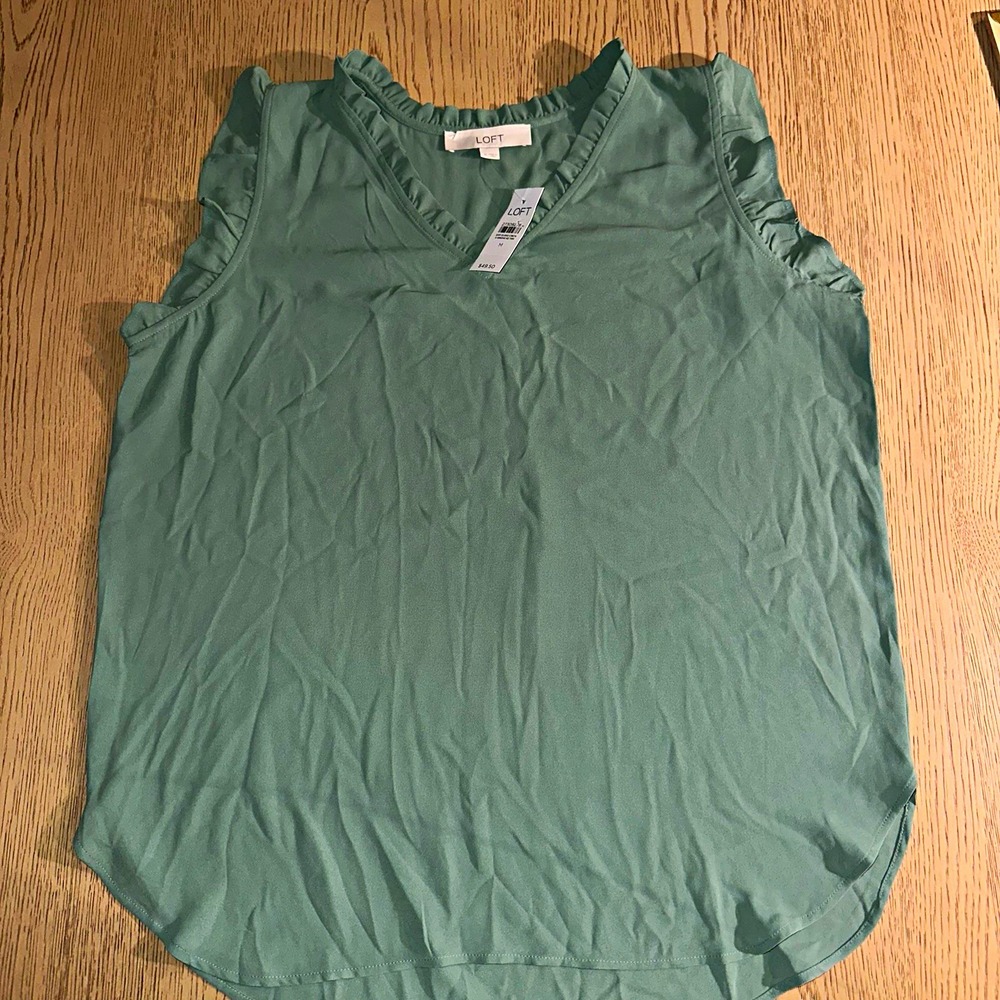 LOFT Green Polyester Woven V-Neck Sleeveless Ruffle Trim Blouse Women Size M